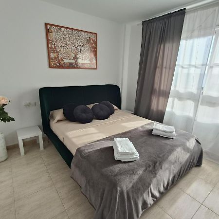 Apartamento Familiar Arcoiris Primera Linea De La Playa 卡亚俄萨尔瓦赫 外观 照片